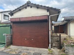 倉庫兼車庫画像